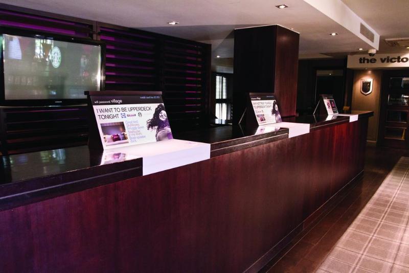 Village Hotel Warrington Bagian luar foto